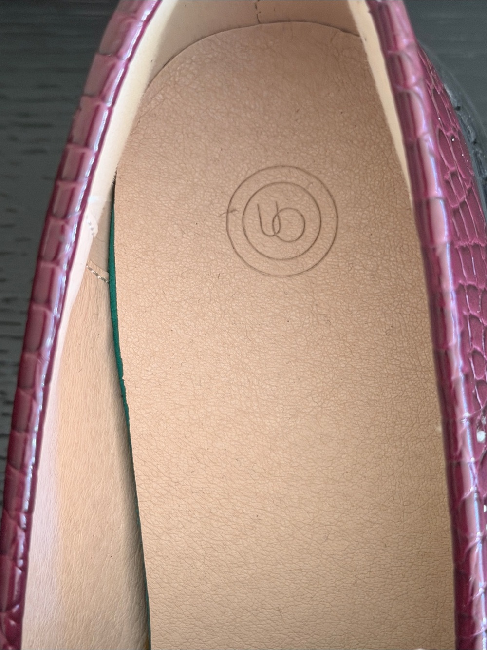 NEW Urban Outfitters UO Burgundy Croc embossed lug loafers Patent Platform Y2K - Picture 4 of 8